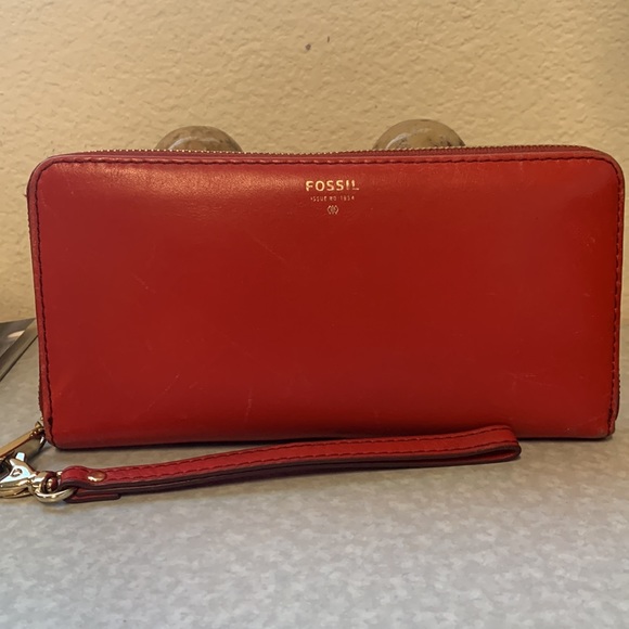 Fossil Zip Around Wallet - Picture 2 of 16